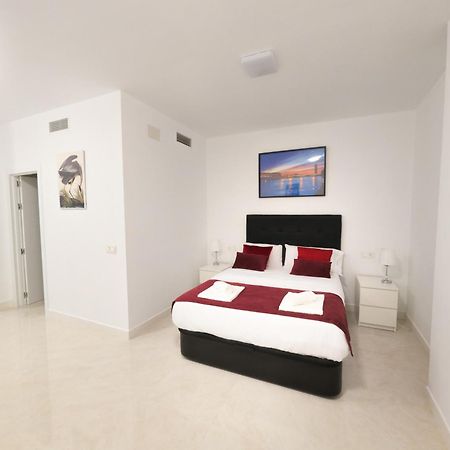 Rental San Luis Севилья Экстерьер фото